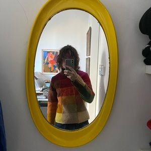 Meet your Posher, Levi